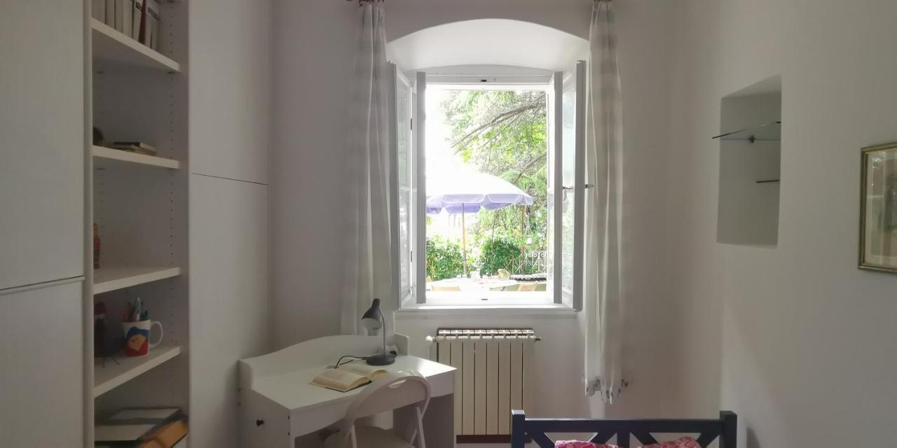 Charming Apartment In A 19Th Century Villa Triest Exterior foto
