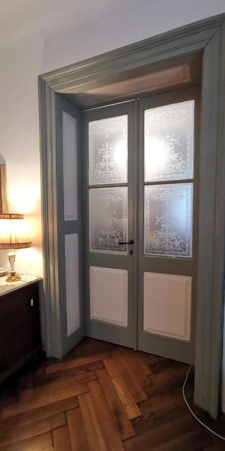Charming Apartment In A 19Th Century Villa Triest Exterior foto